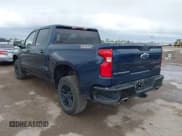 ✅ 2021 Chevrolet Silverado 1500 Custom Trail Boss • VIN: 3GCPYCEF0MG453512 • Lot: 41887270. Wystawiony na IAAI z przebiegiem 95 137 mil. Bezpłatny archiwum sprzedaży aukcyjnych z USA i szczegółowy raport historii pojazdu na DreamBid. Zdjęcie 3.