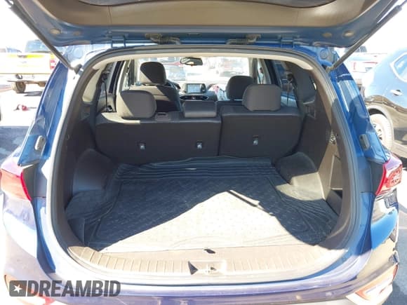 ✅ 2019 Hyundai Santa Fe SEL • VIN: 5NMS33AD7KH020056 • Lot: 43397434. Wystawiony na IAAI z przebiegiem 97 779 mil. Bezpłatny archiwum sprzedaży aukcyjnych z USA i szczegółowy raport historii pojazdu na DreamBid. Zdjęcie 18.