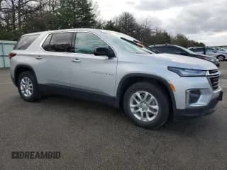 ✅ 2022 Chevrolet Traverse LS • VIN: 1GNERFKW7NJ146775 • Lot: 68974994. Wystawiony na Copart z przebiegiem Nie podano. Bezpłatny archiwum sprzedaży aukcyjnych z USA i szczegółowy raport historii pojazdu na DreamBid. Zdjęcie 4.