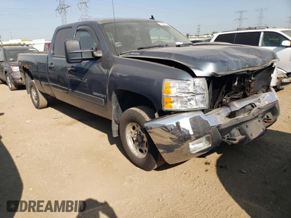 ✅ 2008 Chevrolet Silverado 2500HD Work Truck • VIN: 1GCHK23K28F192231 • Lot: 71207214. Wystawiony na Copart z przebiegiem 166 211 mil. Bezpłatny archiwum sprzedaży aukcyjnych z USA i szczegółowy raport historii pojazdu na DreamBid. Zdjęcie 4.