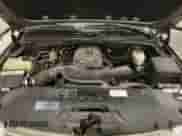 2003 Chevrolet Suburban Z71 z VIN 3GNFK16Z93G197080, wystawiony jako Copart lot #79689684 z przebiegiem 254 809 mil mil oraz Szkoda całkowita • Salvage title. Historia ofert i sprzedaży dostępna na DreamBid. Obrazek 13.