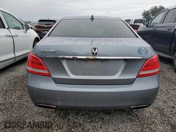 ✅ 2015 Hyundai Equus Ultimate • VIN: KMHGH4JHXFU098910 • Lot: 74253874. Listed on Copart with Not provided. Free auction sales archive from the USA and detailed vehicle history report at DreamBid. Image 6.