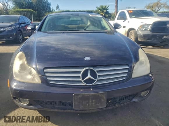 ✅ 2007 Mercedes-Benz CLS 550 • VIN: WDDDJ72XX7A108394 • Лот: 95038715. Опубликован ранее на Copart с пробегом 135 627 миль. Бесплатный доступ к архиву аукционных продаж из США и подробный отчёт об истории автомобиля на DreamBid. Изображение 5.