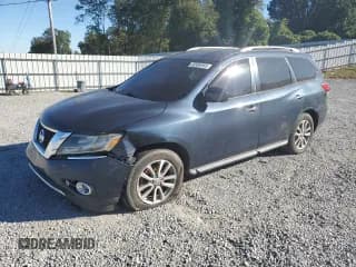 ✅ 2015 Nissan Pathfinder SV • VIN: 5N1AR2MN2FC620122 • Lot: 82484565. Listed on Copart with 192,469 mi. Free auction sales archive from the USA and detailed vehicle history report at DreamBid. Image 1.