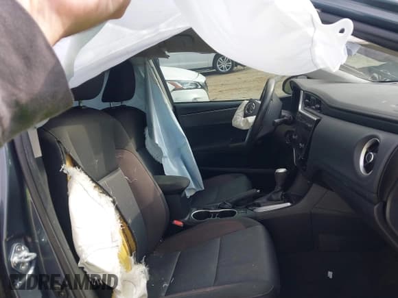 ✅ 2017 Toyota Corolla LE • VIN: 2T1BURHE4HC881272 • Лот: 43639397. Опубликован ранее на IAAI с пробегом 119 880 миль. Бесплатный доступ к архиву аукционных продаж из США и подробный отчёт об истории автомобиля на DreamBid. Изображение 5.