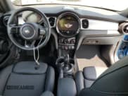 ✅ 2024 MINI Convertible Cooper S • VIN: WMW43DL08R3S07028 • Лот: 66135025. Опубликован ранее на Copart с пробегом 23 634 миль. Бесплатный доступ к архиву аукционных продаж из США и подробный отчёт об истории автомобиля на DreamBid. Изображение 8.