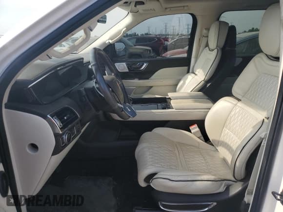 ✅ 2019 Lincoln Navigator Black Label • VIN: 5LMJJ2TT1KEL06688 • Лот: 67918745. Опубликован ранее на Copart с пробегом 47 745 миль. Бесплатный доступ к архиву аукционных продаж из США и подробный отчёт об истории автомобиля на DreamBid. Изображение 7.