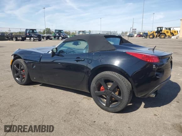✅ 2008 Pontiac Solstice GXP • VIN: 1G2MF35X38Y133750 • Lot: 81987605. Wystawiony na Copart z przebiegiem 96 228 mil. Bezpłatny archiwum sprzedaży aukcyjnych z USA i szczegółowy raport historii pojazdu na DreamBid. Zdjęcie 2.