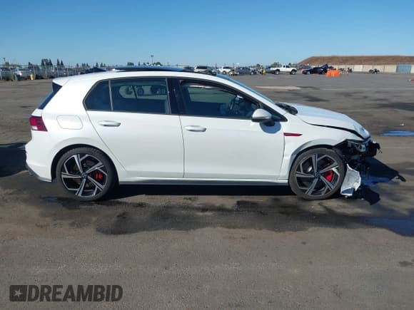 ✅ 2024 Volkswagen Golf GTI SE • VIN: WVW3A7CD2RW148078 • Lot: 43390789. Listed on IAAI with 28,466 mi. Free auction sales archive from the USA and detailed vehicle history report at DreamBid. Image 14.