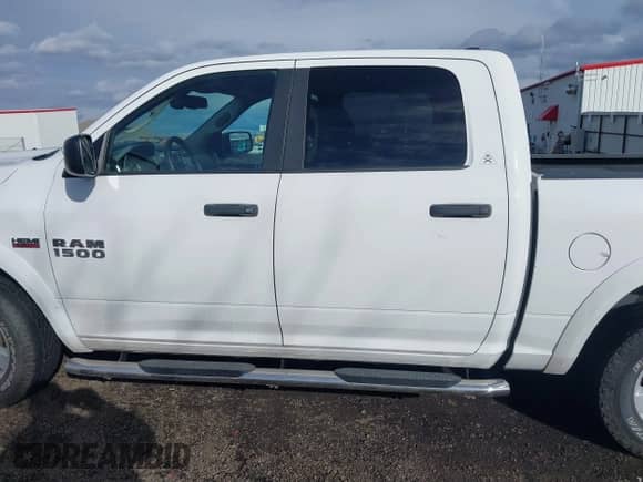 2017 Ram 1500 SLT с VIN 1C6RR7LT1HS693955, выставлен на аукционе IAAI как лот 41787927 с пробегом 97 111 миль миль и . История ставок и продаж доступна на DreamBid. Изображение 13.