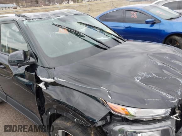 ✅ 2021 Hyundai Venue SEL • VIN: KMHRC8A34MU097462 • Lot: 41477877. Listed on IAAI with 103,779 mi. Free auction sales archive from the USA and detailed vehicle history report at DreamBid. Image 6.