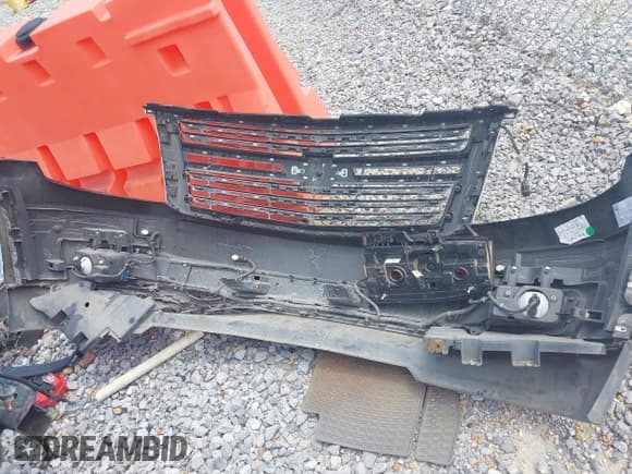 ✅ 2015 Chevrolet Tahoe LTZ • VIN: 1GNSCCKC8FR121461 • Lot: 42407901. Listed on IAAI with 137,729 mi. Free auction sales archive from the USA and detailed vehicle history report at DreamBid. Image 12.