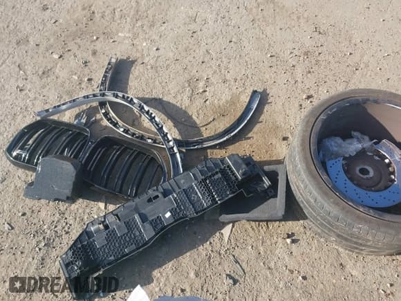 ✅ 2023 BMW X5 M • VIN: 5YMJU0C08P9P88463 • Лот: 43512629. Опубликован ранее на IAAI с пробегом 51 615 миль. Бесплатный доступ к архиву аукционных продаж из США и подробный отчёт об истории автомобиля на DreamBid. Изображение 12.