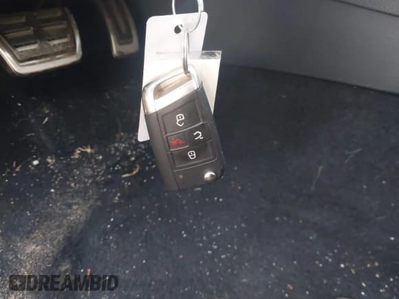 ✅ 2016 Volkswagen Golf GTI S • VIN: 3VW447AU7GM036661 • Lot: 42981564. Wystawiony na IAAI z przebiegiem 63 729 mil. Bezpłatny archiwum sprzedaży aukcyjnych z USA i szczegółowy raport historii pojazdu na DreamBid. Zdjęcie 11.