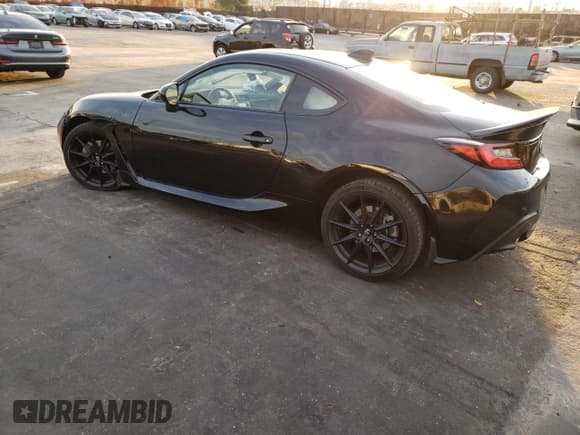 ✅ 2022 Toyota 86 Premium • VIN: JF1ZNBE10N9752540 • Lot: 40818634. Listed on Copart with 30,665 mi. Free auction sales archive from the USA and detailed vehicle history report at DreamBid. Image 2.