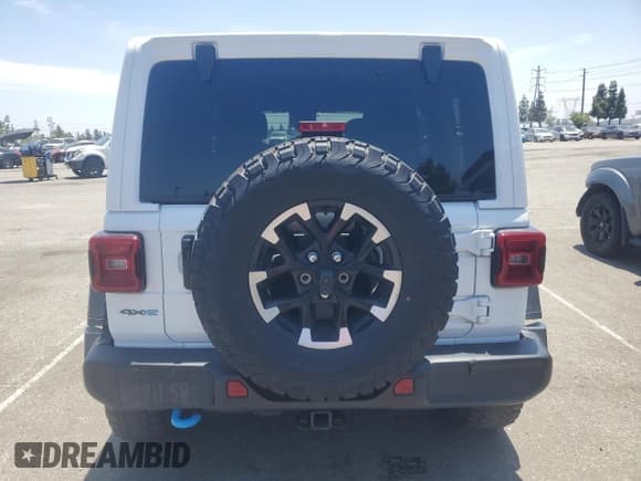 ✅ 2024 Jeep Wrangler Rubicon X • VIN: 1C4RJXR67RW242301 • Lot: 61178995. Listed on Copart with 36,998 mi. Free auction sales archive from the USA and detailed vehicle history report at DreamBid. Image 6.