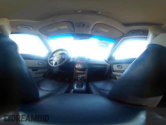 ✅ 2012 Kia Soul + • VIN: KNDJT2A6XC7395763 • Лот: 42686231. Опубликован ранее на IAAI с пробегом 93 931 миль. Бесплатный доступ к архиву аукционных продаж из США и подробный отчёт об истории автомобиля на DreamBid. Изображение 17.