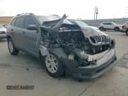 ✅ 2017 Jeep Cherokee Latitude • VIN: 1C4PJMCBXHW663858 • Лот: 64079825. Опубликован ранее на Copart с пробегом 117 606 миль. Бесплатный доступ к архиву аукционных продаж из США и подробный отчёт об истории автомобиля на DreamBid. Изображение 15.