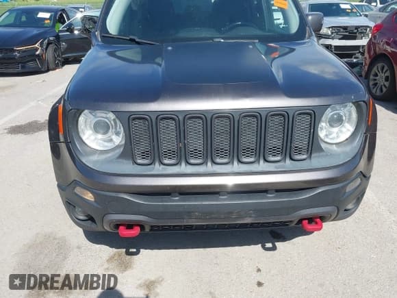 ✅ 2017 Jeep Renegade Trailhawk • VIN: ZACCJBCB5HPG55165 • Лот: 42799610. Опубликован ранее на IAAI с пробегом 84 606 миль. Бесплатный доступ к архиву аукционных продаж из США и подробный отчёт об истории автомобиля на DreamBid. Изображение 17.