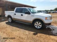 ✅ 2006 Ford F-150 XLT • VIN: 1FTPW12586KB27989 • Lot: 83854355. Wystawiony na Copart z przebiegiem 188 645 mil. Bezpłatny archiwum sprzedaży aukcyjnych z USA i szczegółowy raport historii pojazdu na DreamBid. Zdjęcie 4.