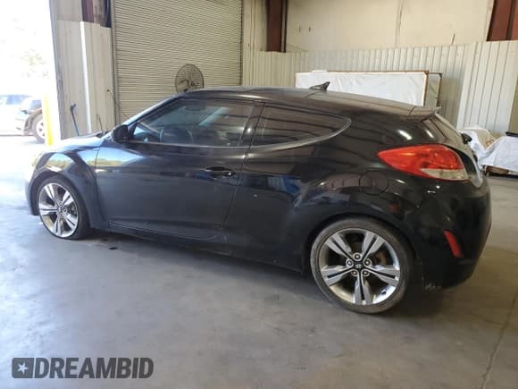 ✅ 2012 Hyundai Veloster w/Red Int • VIN: KMHTC6AD3CU048464 • Lot: 81234374. Wystawiony na Copart z przebiegiem 175 973 mil. Bezpłatny archiwum sprzedaży aukcyjnych z USA i szczegółowy raport historii pojazdu na DreamBid. Zdjęcie 2.