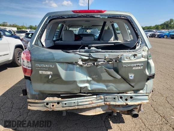 ✅ 2015 Subaru Forester 2.5i • VIN: JF2SJAAC1FG483858 • Lot: 65476925. Wystawiony na Copart z przebiegiem 111 048 mil. Bezpłatny archiwum sprzedaży aukcyjnych z USA i szczegółowy raport historii pojazdu na DreamBid. Zdjęcie 6.