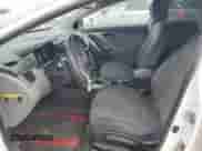 2015 Hyundai Elantra SE с VIN 5NPDH4AE8FH578242, выставлен на аукционе Copart как лот 67036615 с пробегом 154 187 миль миль и Списание • Salvage title. История ставок и продаж доступна на DreamBid. Изображение 7.