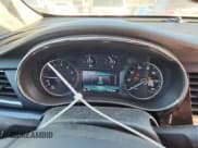 ✅ 2019 Buick Encore Essence • VIN: KL4CJCSMXKB767559 • Lot: 90704295. Wystawiony na Copart z przebiegiem 123 256 mil. Bezpłatny archiwum sprzedaży aukcyjnych z USA i szczegółowy raport historii pojazdu na DreamBid. Zdjęcie 9.