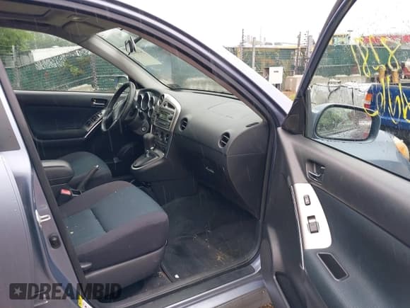 ✅ 2006 Toyota Matrix STD • VIN: 2T1LR30E36C553692 • Lot: 42468281. Listed on IAAI with 193,257 mi. Free auction sales archive from the USA and detailed vehicle history report at DreamBid. Image 5.