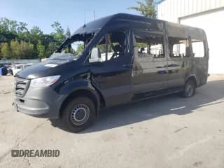 ✅ 2023 Mercedes-Benz Sprinter Passenger • VIN: W1Z4NGHY8PT131666 • Lot: 54829485. Wystawiony na Copart z przebiegiem Nie podano. Bezpłatny archiwum sprzedaży aukcyjnych z USA i szczegółowy raport historii pojazdu na DreamBid. Zdjęcie 1.