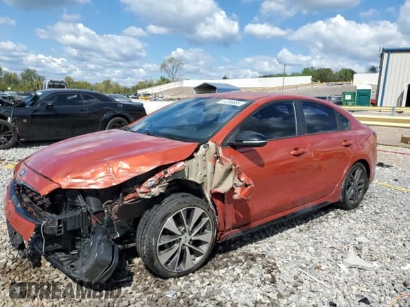 ✅ 2020 Kia Forte GT-Line • VIN: 3KPF34AD4LE253845 • Lot: 84386685. Listed on Copart with 156,074 mi. Free auction sales archive from the USA and detailed vehicle history report at DreamBid. Image 1.