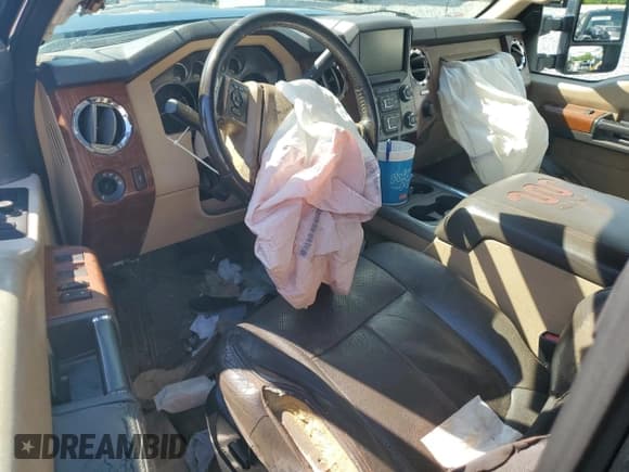 ✅ 2016 Ford F-250 Lariat • VIN: 1FT7W2BTXGEA09561 • Лот: 83820075. Опубликован ранее на Copart с пробегом 260 349 миль. Бесплатный доступ к архиву аукционных продаж из США и подробный отчёт об истории автомобиля на DreamBid. Изображение 8.