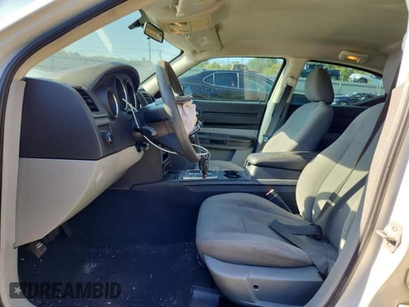 ✅ 2008 Dodge Charger • VIN: 2B3KA43R38H264359 • Лот: 85360035. Опубликован ранее на Copart с пробегом Не указан. Бесплатный доступ к архиву аукционных продаж из США и подробный отчёт об истории автомобиля на DreamBid. Изображение 7.