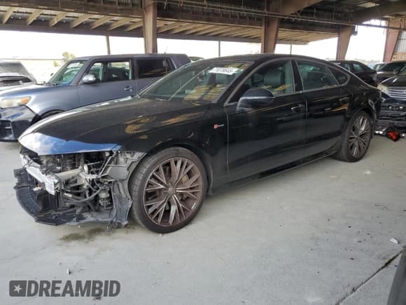 ✅ 2016 Audi A7 Prestige • VIN: WAU2GAFCXGN103142 • Лот: 71078645. Опубликован ранее на Copart с пробегом 122 544 миль. Бесплатный доступ к архиву аукционных продаж из США и подробный отчёт об истории автомобиля на DreamBid. Изображение 1.