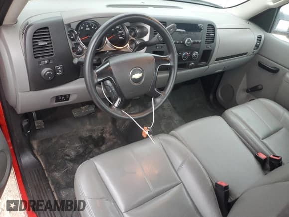 ✅ 2014 Chevrolet Silverado 2500HD Work Truck • VIN: 1GC0CVCG8EF140198 • Lot: 79510904. Wystawiony na Copart z przebiegiem 162 789 mil. Bezpłatny archiwum sprzedaży aukcyjnych z USA i szczegółowy raport historii pojazdu na DreamBid. Zdjęcie 8.