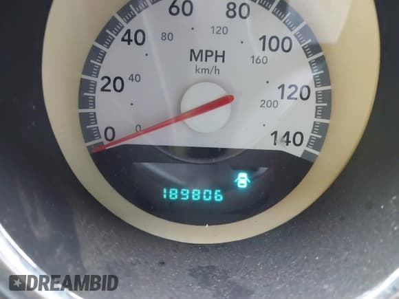 ✅ 2010 Dodge Challenger SE • VIN: 2B3CJ4DV7AH260238 • Lot: 41727317. Wystawiony na IAAI z przebiegiem 189 806 mil. Bezpłatny archiwum sprzedaży aukcyjnych z USA i szczegółowy raport historii pojazdu na DreamBid. Zdjęcie 7.