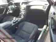 2014 Hyundai Genesis Coupe R-Spec z VIN KMHHT6KD2EU115613, wystawiony jako Copart lot #57838835 z przebiegiem 112 257 mil mil oraz Czysty tytuł • Clean title. Historia ofert i sprzedaży dostępna na DreamBid. Obrazek 8.