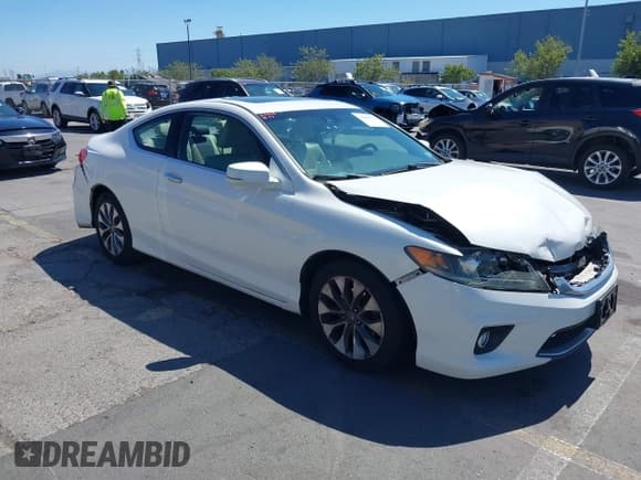 ✅ 2014 Honda Accord EX-L • VIN: 1HGCT1B86EA014310 • Lot: 43008472. Listed on IAAI with 126,630 mi. Free auction sales archive from the USA and detailed vehicle history report at DreamBid. Image 1.