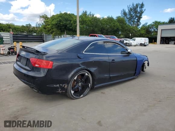 ✅ 2014 Audi RS 5 • VIN: WUAC6AFR0EA901624 • Lot: 86675085. Listed on Copart with Not provided. Free auction sales archive from the USA and detailed vehicle history report at DreamBid. Image 3.
