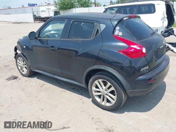 ✅ 2014 Nissan Juke S • VIN: JN8AF5MR2ET357585 • Lot: 43019815. Listed on IAAI with Not provided. Free auction sales archive from the USA and detailed vehicle history report at DreamBid. Image 3.