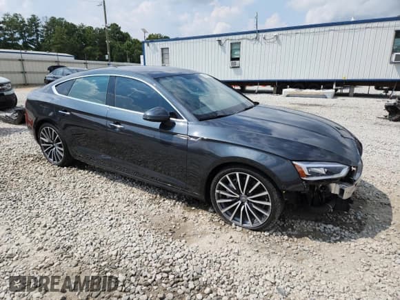 ✅ 2018 Audi A5 Sportback Premium Plus • VIN: WAUBNCF54JA099039 • Lot: 69626045. Wystawiony na Copart z przebiegiem 183 732 mil. Bezpłatny archiwum sprzedaży aukcyjnych z USA i szczegółowy raport historii pojazdu na DreamBid. Zdjęcie 4.