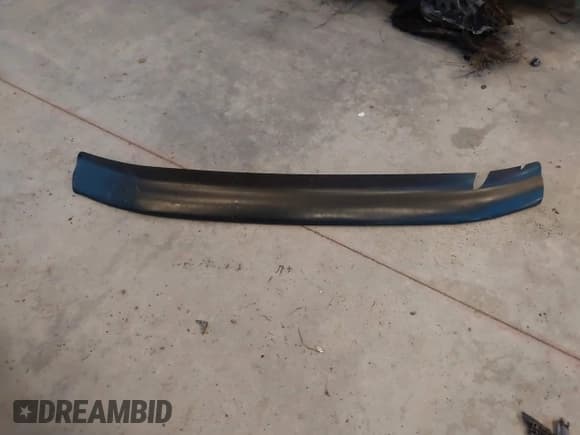 ✅ 1993 Ford F-350 • VIN: 2FTJW36G8PCA05829 • Lot: 43806375. Wystawiony na IAAI z przebiegiem Nie podano. Bezpłatny archiwum sprzedaży aukcyjnych z USA i szczegółowy raport historii pojazdu na DreamBid. Zdjęcie 12.