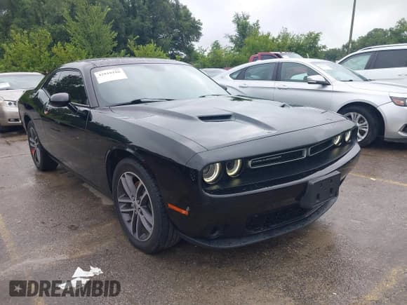 ✅ 2019 Dodge Challenger SXT • VIN: 2C3CDZGG9KH688298 • Lot: 42810188. Wystawiony na IAAI z przebiegiem 66 425 mil. Bezpłatny archiwum sprzedaży aukcyjnych z USA i szczegółowy raport historii pojazdu na DreamBid. Zdjęcie 1.