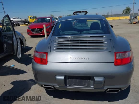 ✅ 2005 Porsche 911 Carrera 997 • VIN: WP0AA29985S716414 • Лот: 43106018. Опубликован ранее на IAAI с пробегом 117 101 миль. Бесплатный доступ к архиву аукционных продаж из США и подробный отчёт об истории автомобиля на DreamBid. Изображение 16.