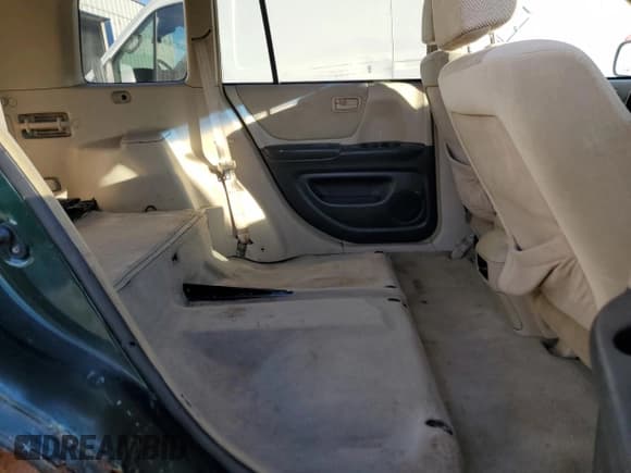 ✅ 2003 Toyota Highlander • VIN: JTEGF21A630087998 • Lot: 90139685. Wystawiony na Copart z przebiegiem 206 273 mil. Bezpłatny archiwum sprzedaży aukcyjnych z USA i szczegółowy raport historii pojazdu na DreamBid. Zdjęcie 11.