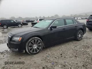 ✅ 2012 Chrysler 300 S • VIN: 2C3CCABGXCH115827 • Lot: 90462455. Wystawiony na Copart z przebiegiem 176 033 mil. Bezpłatny archiwum sprzedaży aukcyjnych z USA i szczegółowy raport historii pojazdu na DreamBid. Zdjęcie 1.