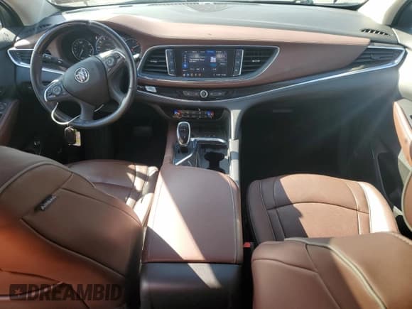 ✅ 2020 Buick Enclave Avenir • VIN: 5GAEVCKW8LJ216947 • Лот: 92024925. Опубликован ранее на Copart с пробегом 82 215 миль. Бесплатный доступ к архиву аукционных продаж из США и подробный отчёт об истории автомобиля на DreamBid. Изображение 8.