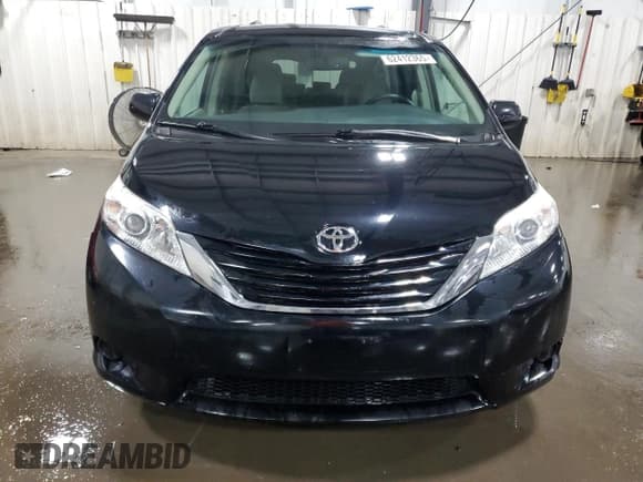 ✅ 2016 Toyota Sienna LE AAS • VIN: 5TDKK3DC9GS759584 • Lot: 62412365. Listed on Copart with 152,266 mi. Free auction sales archive from the USA and detailed vehicle history report at DreamBid. Image 5.