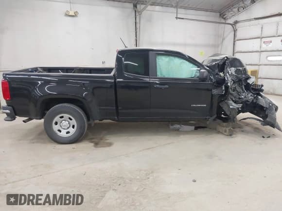 ✅ 2018 Chevrolet Colorado 2WD Work Truck • VIN: 1GCHSBEA4J1326924 • Lot: 42993395. Listed on IAAI with 36,249 mi. Free auction sales archive from the USA and detailed vehicle history report at DreamBid. Image 13.