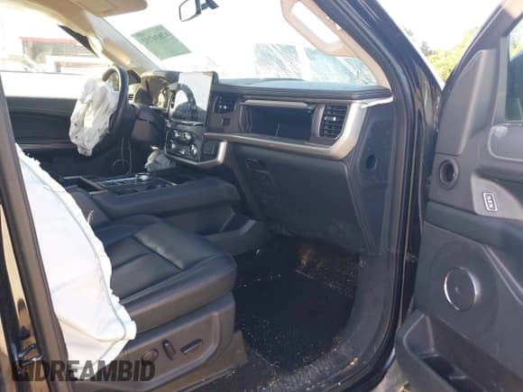 ✅ 2022 Ford Expedition XLT • VIN: 1FMJU1HT0NEA61853 • Лот: 42834752. Опубликован ранее на IAAI с пробегом 57 959 миль. Бесплатный доступ к архиву аукционных продаж из США и подробный отчёт об истории автомобиля на DreamBid. Изображение 5.